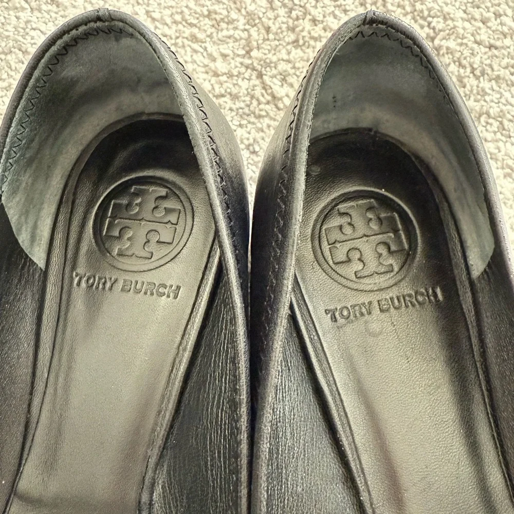 Size 8 Tory Burch Black Reva Ballet Flats - Picture 6 of 6